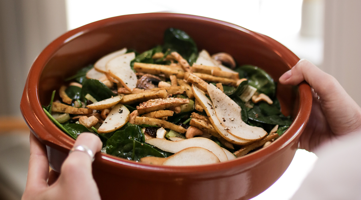 Spinach salad with pears and tofu sticks, “Love Salad”