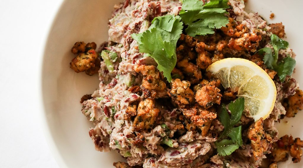 Purée de haricots rouges au tofu piquant pour nachos