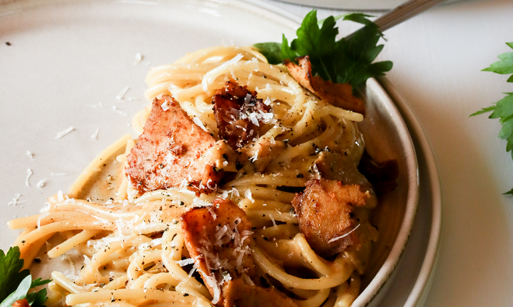Pâtes carbonara à la pancetta de tofu