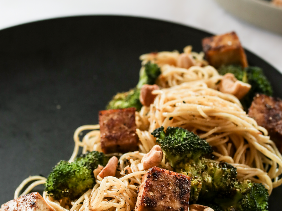 Capellini with tofu, broccoli & cashew nuts