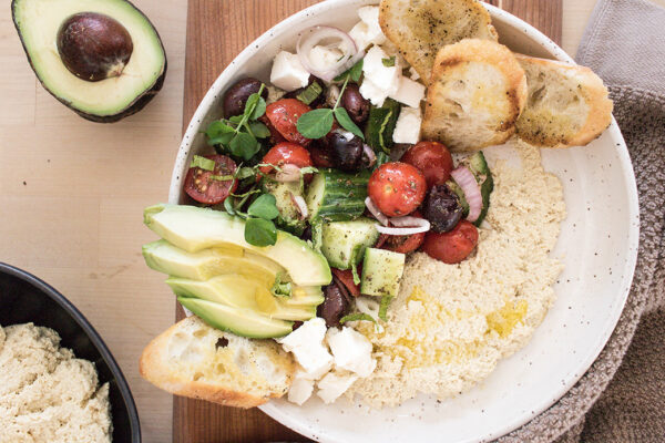 Bowl méditerranéen à l’hummus de tofu