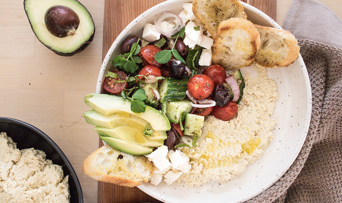 Mediterranean Bowl with Tofu Hummus