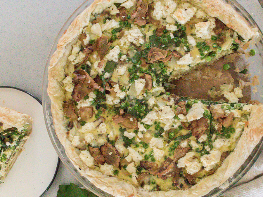 Quiche aux petits pois, feta & tofu